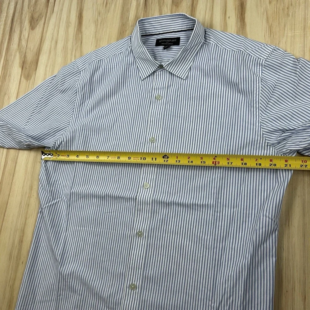 Banana Republic Men's Nine Iron Slim Fit Button Up Shirt Size Large Blue White